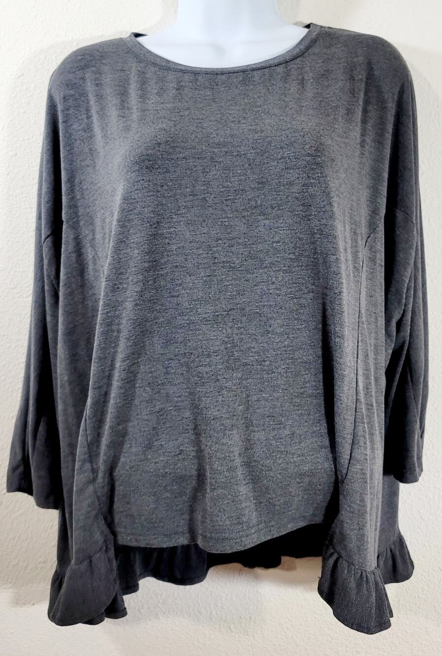 Love Charcoal Heathered Hi Low Ruffled Top S/M Lightweight Dolman Sleeves Flowy